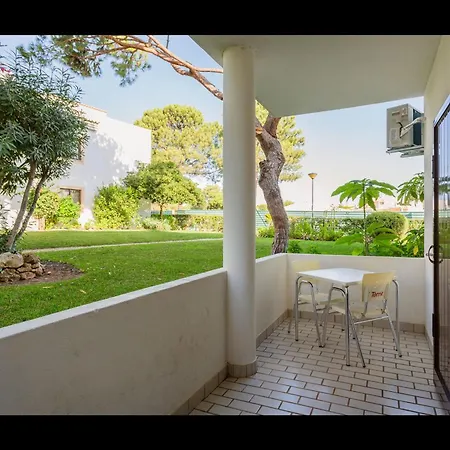 Falesia Modern Flat W/balcony & Pool By Lovelystay Apartament