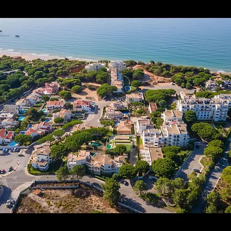 Falesia Modern Flat W/balcony & Pool By Lovelystay Albufeira