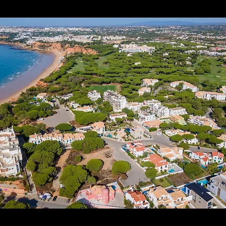 Falesia Modern Flat W/balcony & Pool By Lovelystay Albufeira