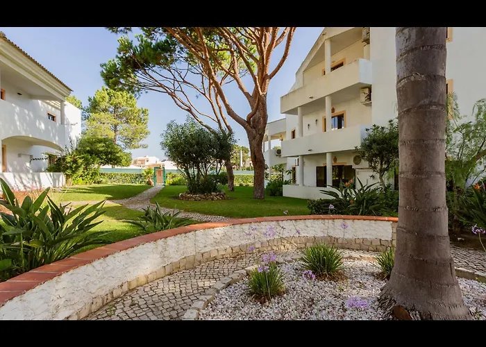 Falesia Modern Flat W/balcony & Pool By Lovelystay Αλμπουφέιρα