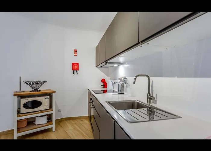 Falesia Modern Flat W/balcony & Pool By Lovelystay *