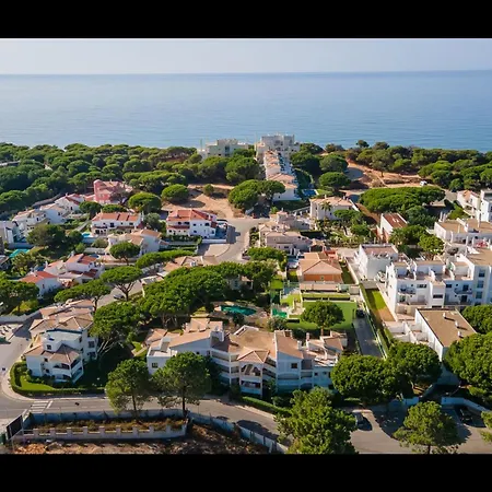 Falesia Modern Flat W/balcony & Pool By Lovelystay * Albufeira